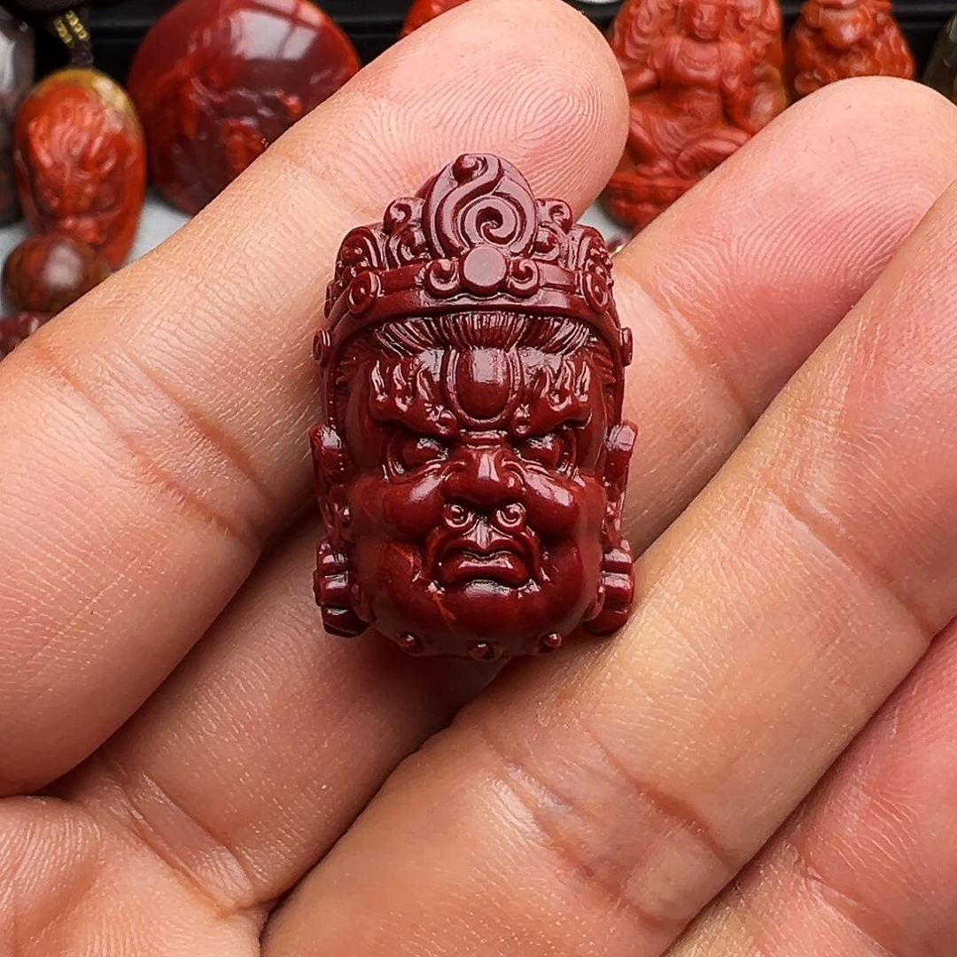 余***生南红玛瑙未镶嵌珠宝奇石