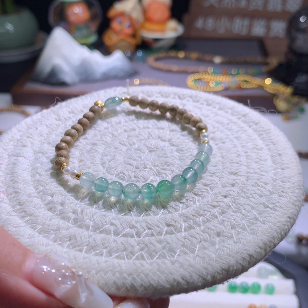 翡翠散珠炸光飘绿翡翠