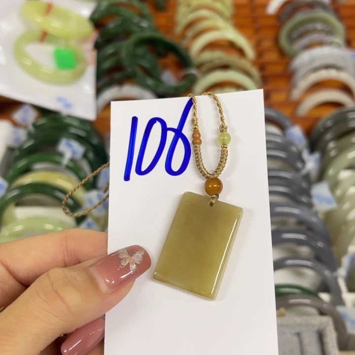 洛****和田玉未镶嵌手镯