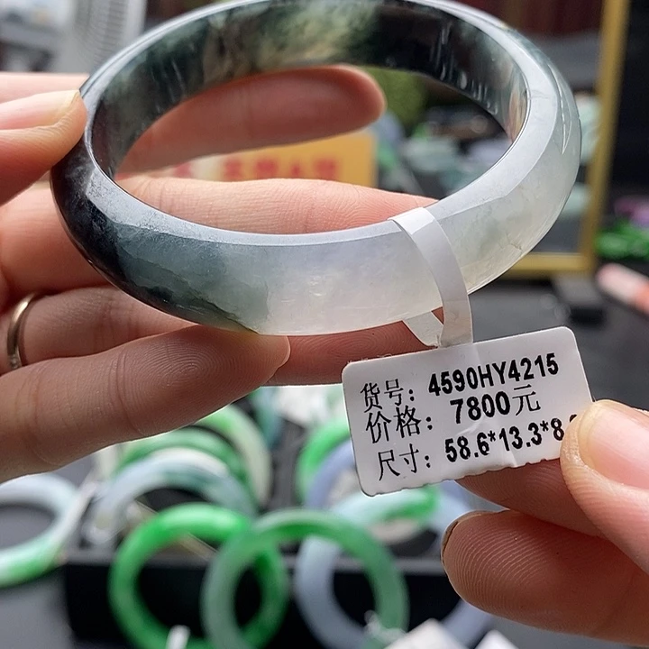 翡翠手镯未镶嵌58➕圈口