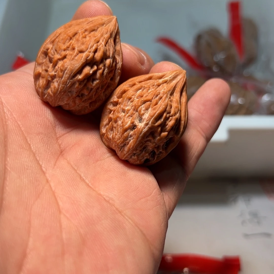 文玩核桃，瓷瓶鸭嘴