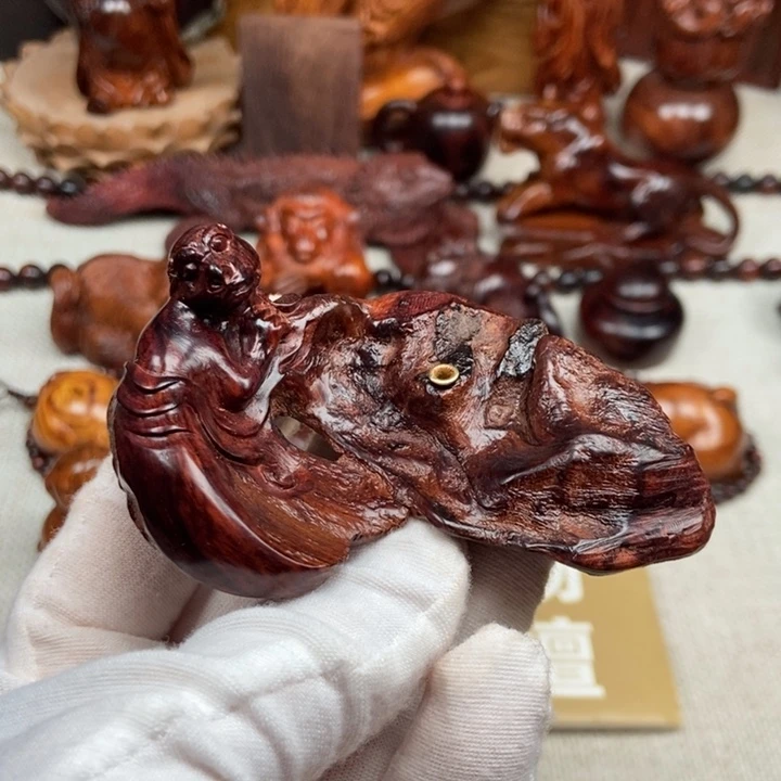 花梨木类端景台螭吻香插