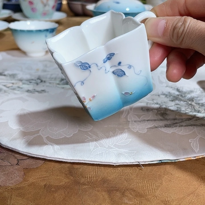 【闪购商品】瓷片幽蓝藤雾主人杯哈哈哈