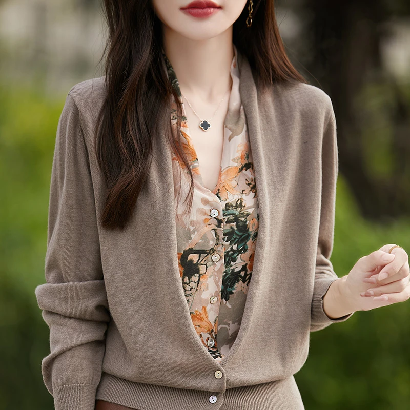 太美了！大V假两件女中国风长袖针织衫时尚百搭气质宽松复古外搭女