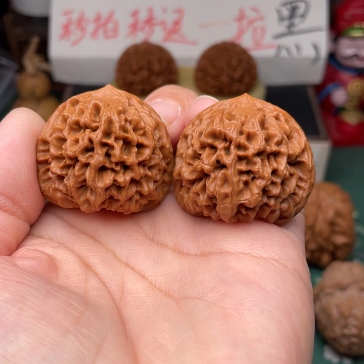 【闪购商品】把件文玩核桃36秦闷