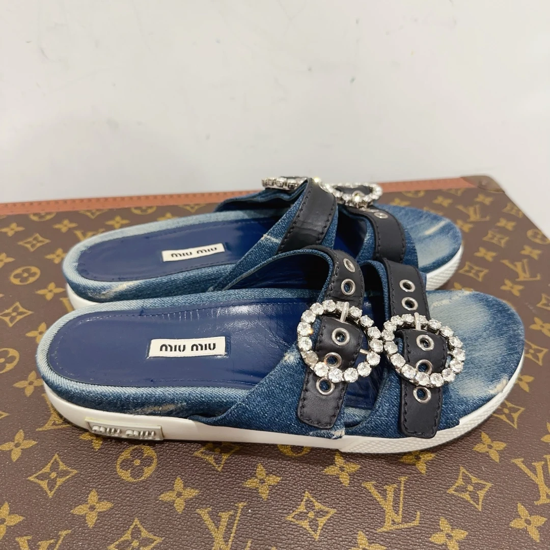 99新 MIU MIU/缪缪 安洁利严选拖鞋 尺码38.5成色看直播 GSS19903