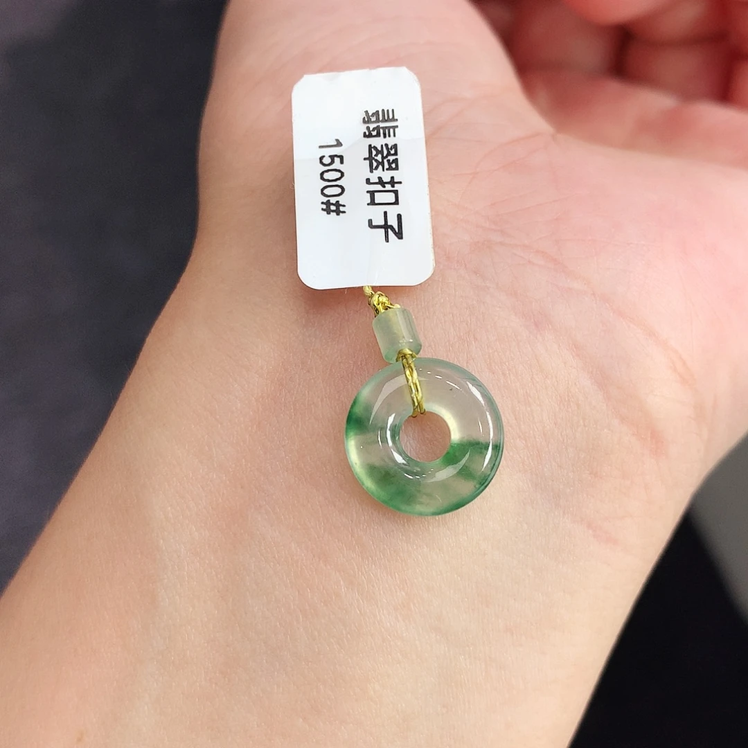 翡翠未镶嵌戒指甜甜圈