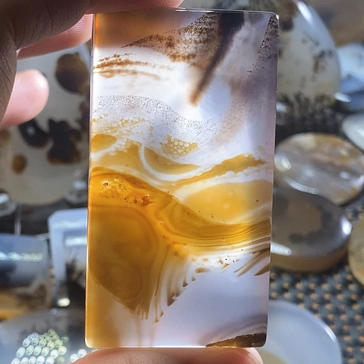 玛瑙/玉髓颈饰未镶嵌吉**乐