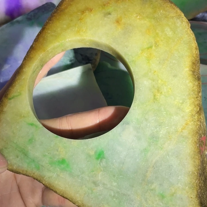 翡翠未镶嵌挂件片料