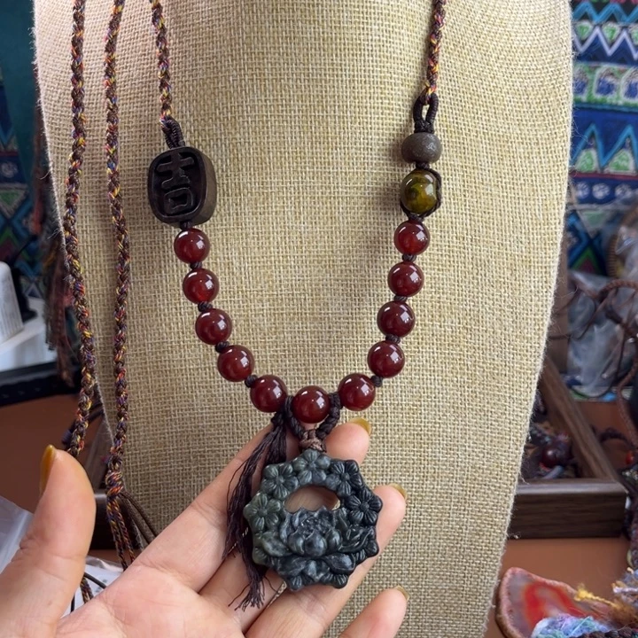 玛瑙/玉髓未镶嵌颈饰