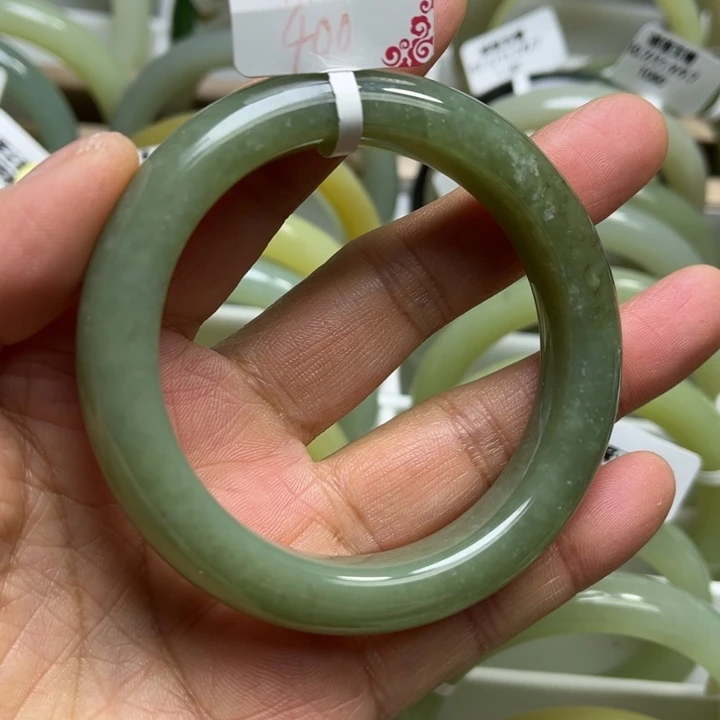 未镶嵌手镯和田玉（糖玉）