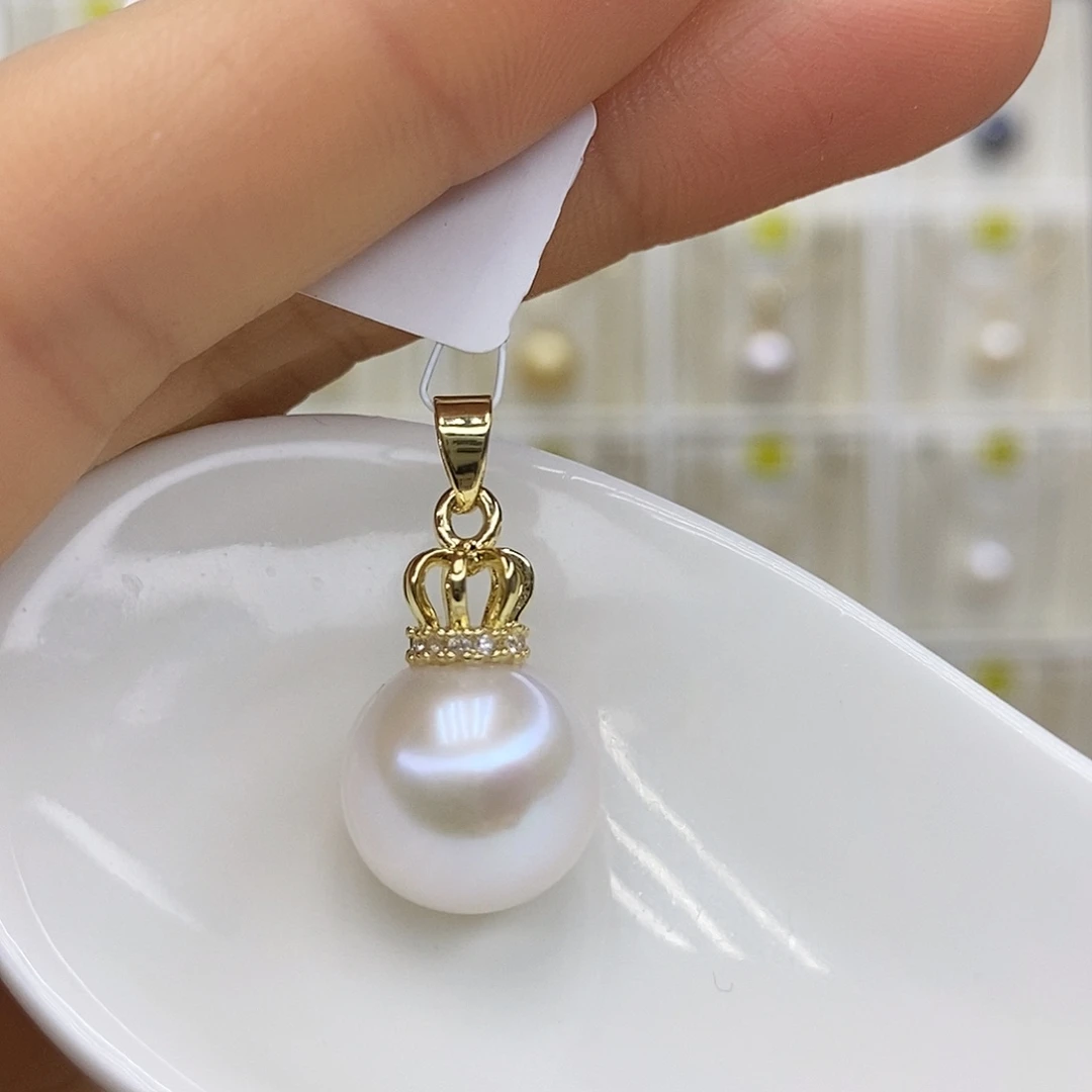 淡水珍珠吊坠(赠链)未镶嵌