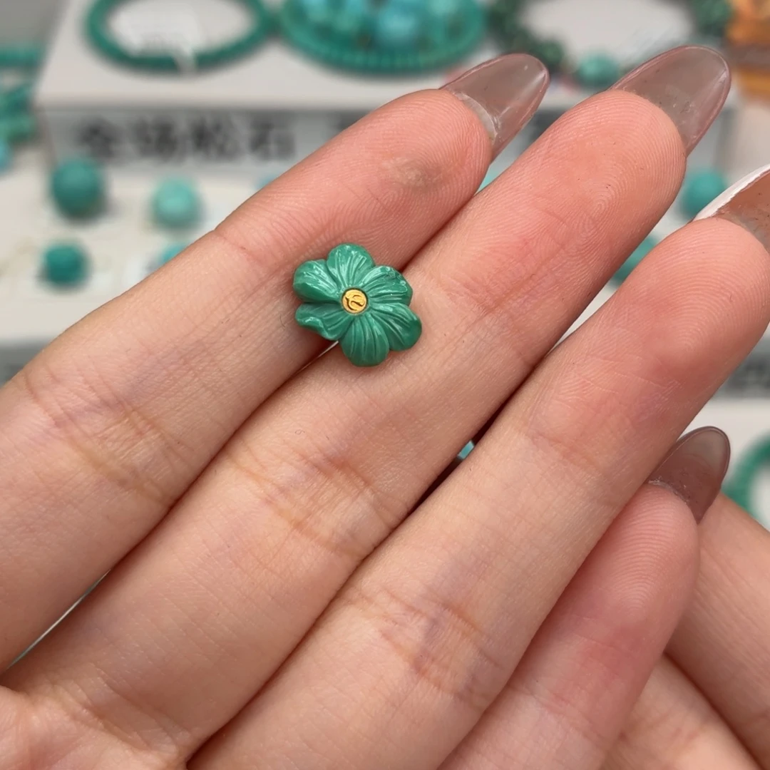 绿松石未镶嵌珠宝奇石有钱花