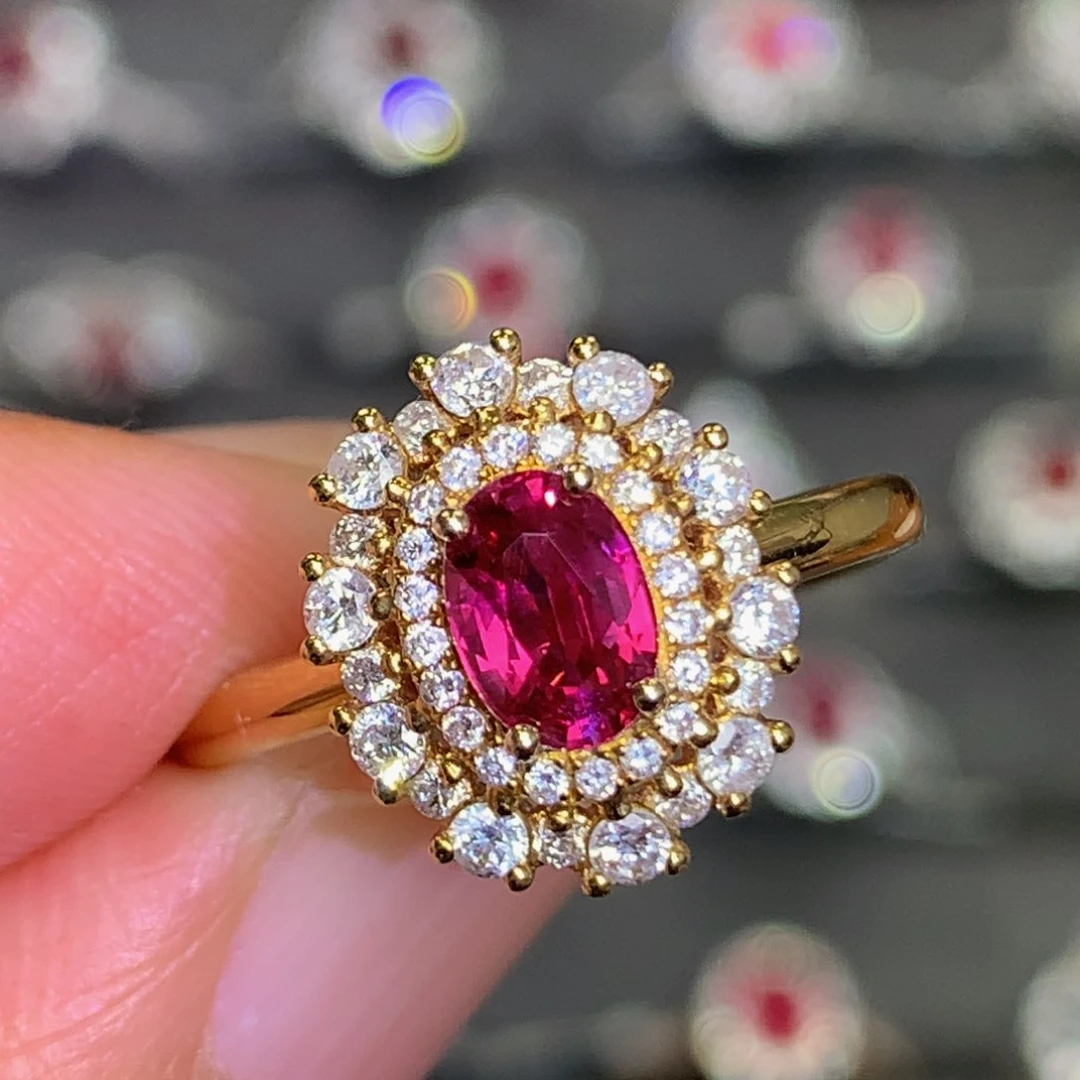 红宝石戒指18K金镶嵌