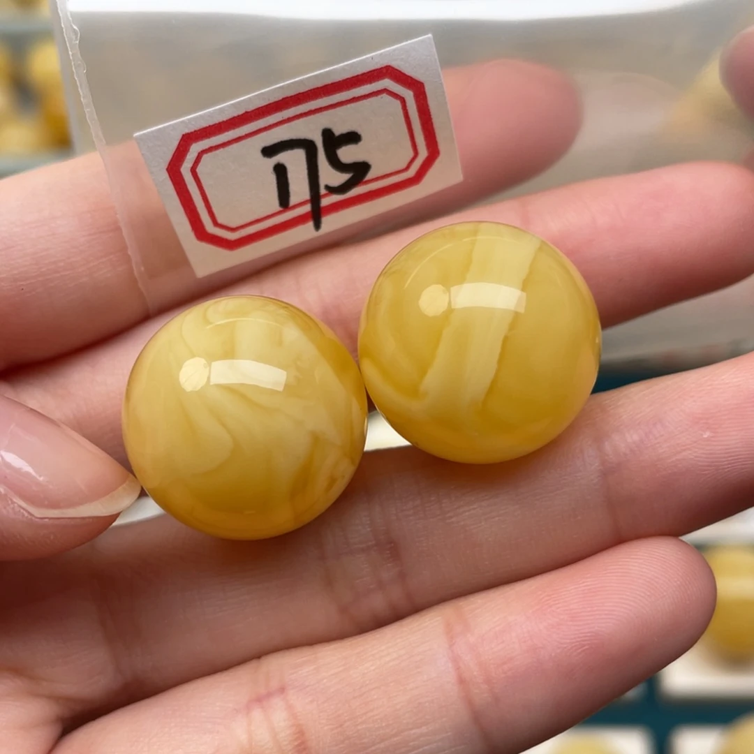 未镶嵌蜜蜡裸石宁**远18.6蜜蜡
