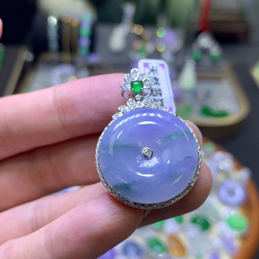 翡翠18K金镶嵌颈饰翡翠吊坠项链