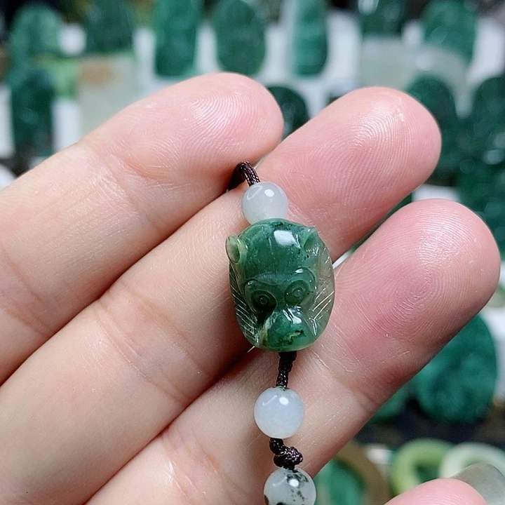 未镶嵌独山玉颈饰