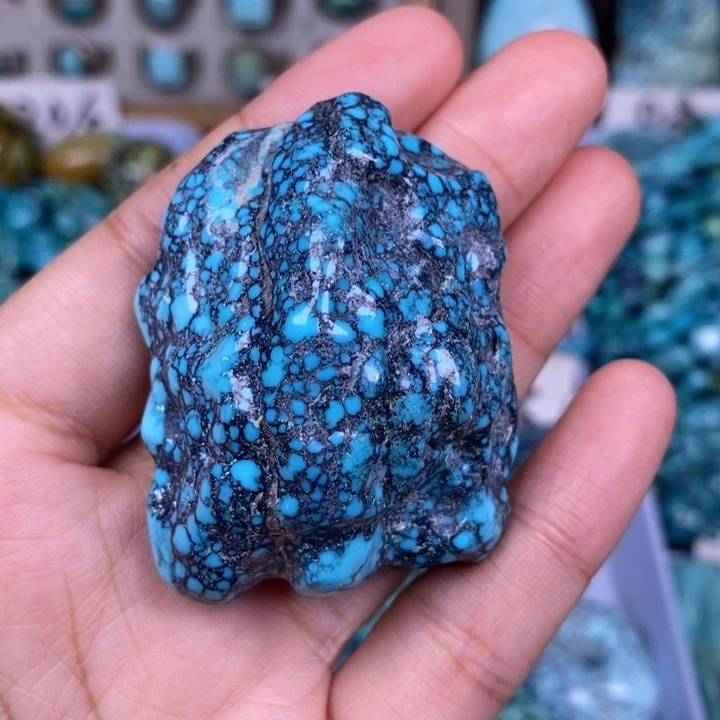 好***话未镶嵌绿松石颈饰