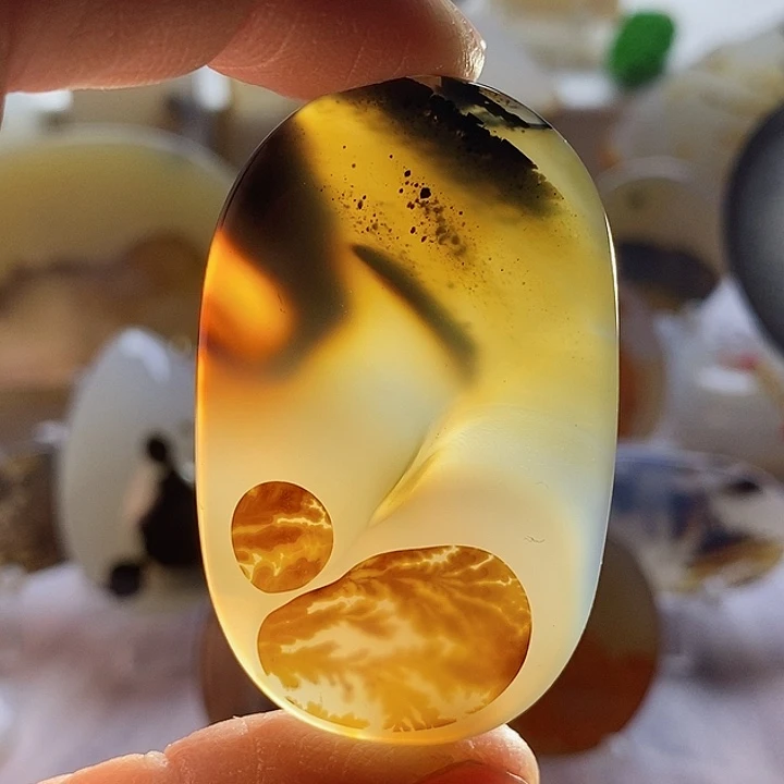 玛瑙/玉髓颈饰未镶嵌