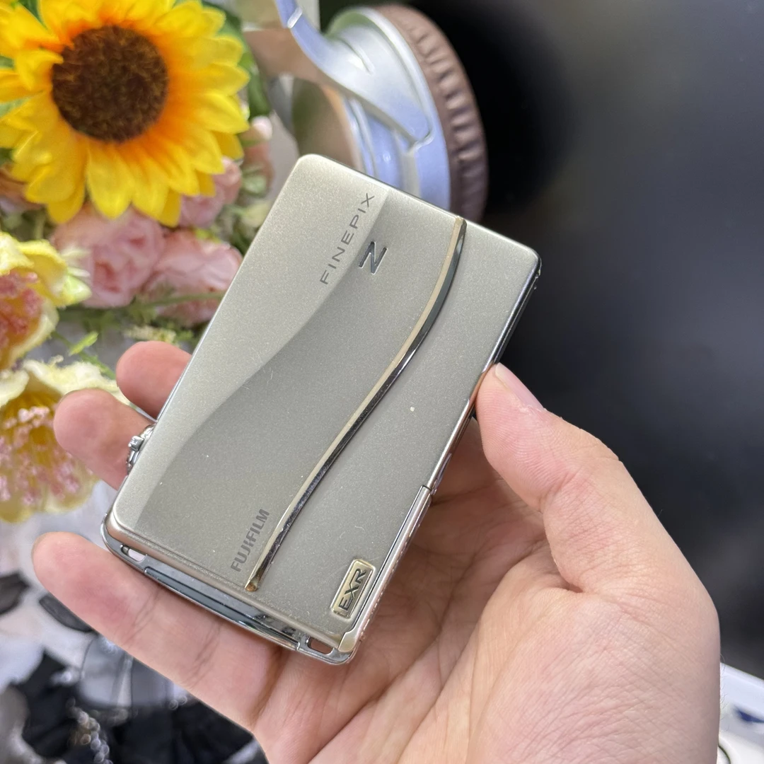 9新 Fujifilm/富士 富士z808冷白皮柔焦滤镜多适合新手带配件