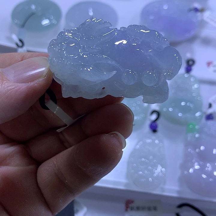 翡翠未镶嵌颈饰天然翡翠A货吊坠