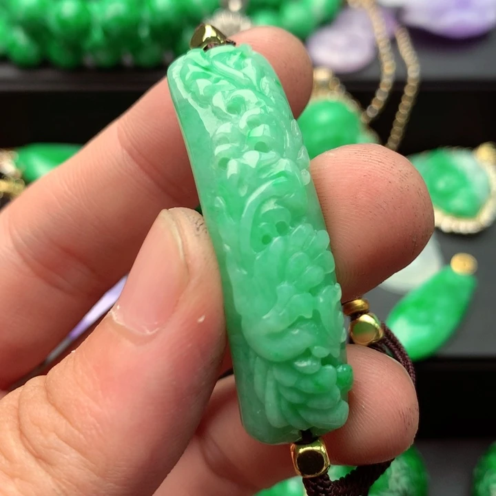 翡翠未镶嵌手链A货