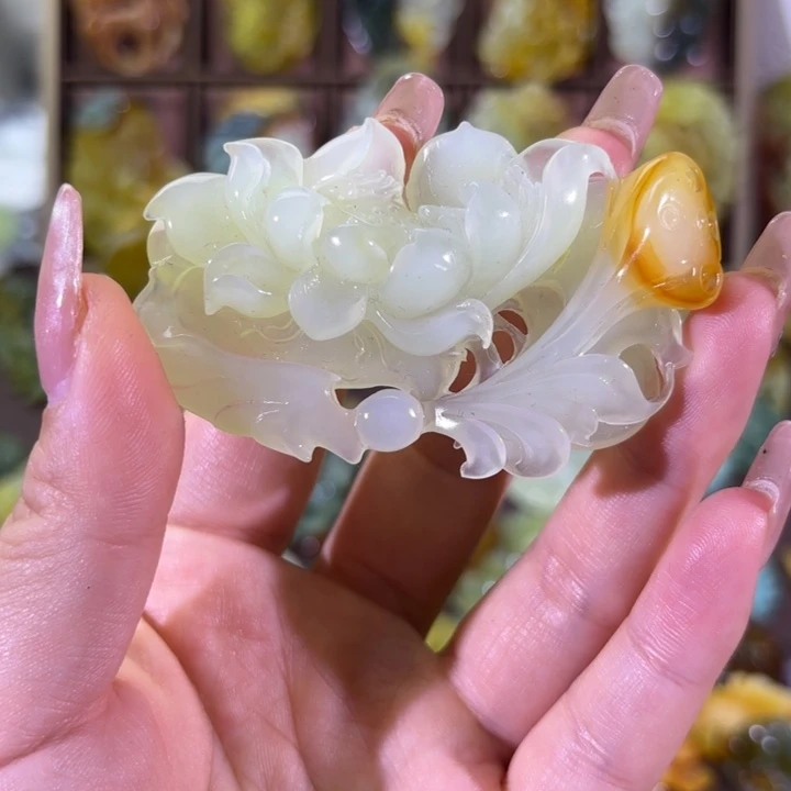 未镶嵌蛇纹石玉颈饰熊***觉