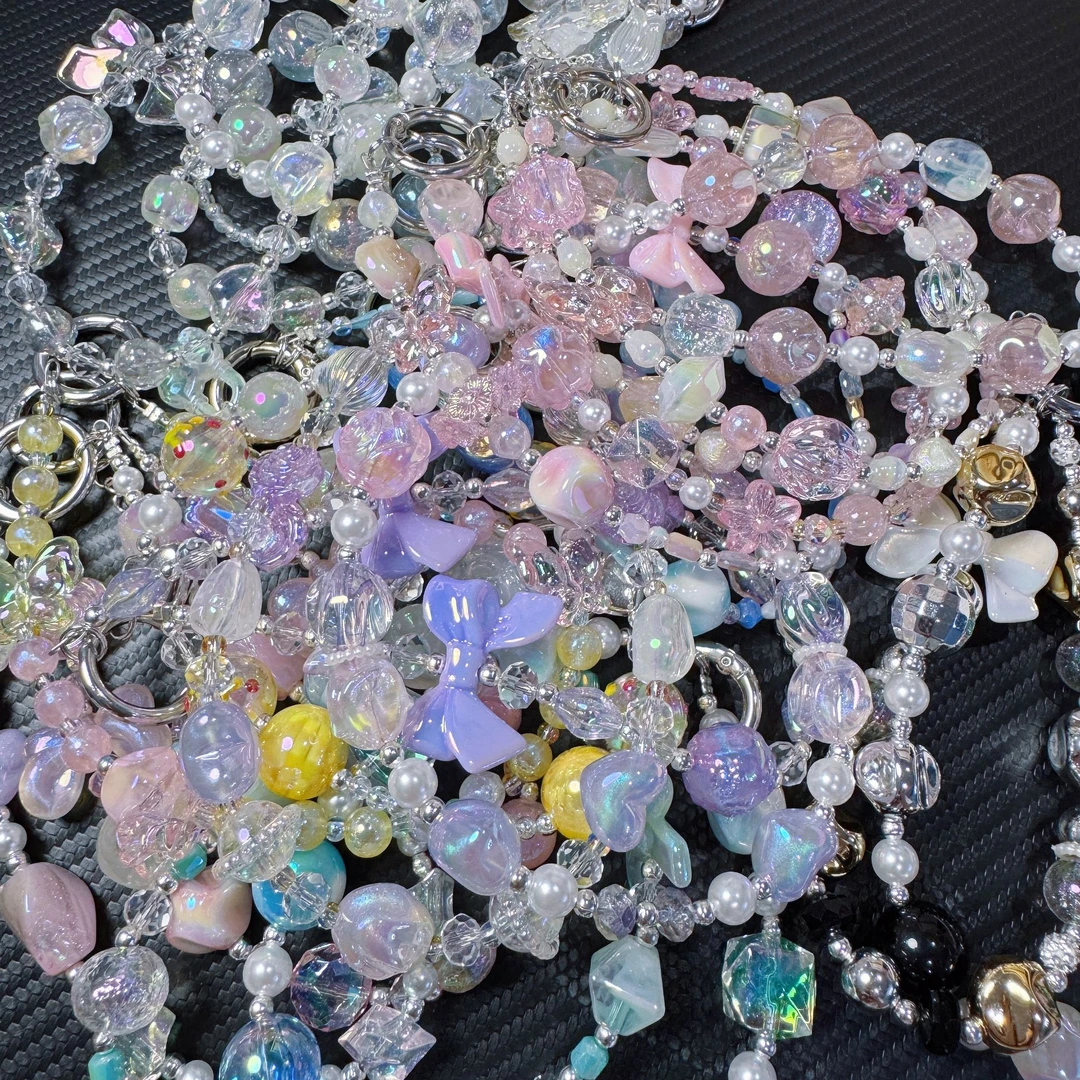 (A252-A305)手工原创uv珠手机挂链卡扣通用蝴蝶结爱心串珠挂件