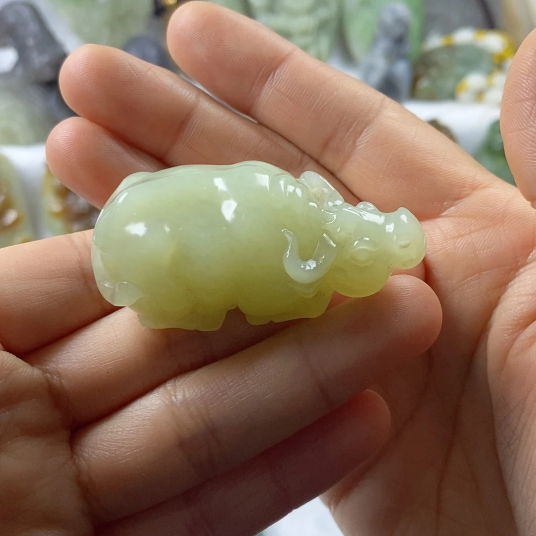 未镶嵌和田玉挂件