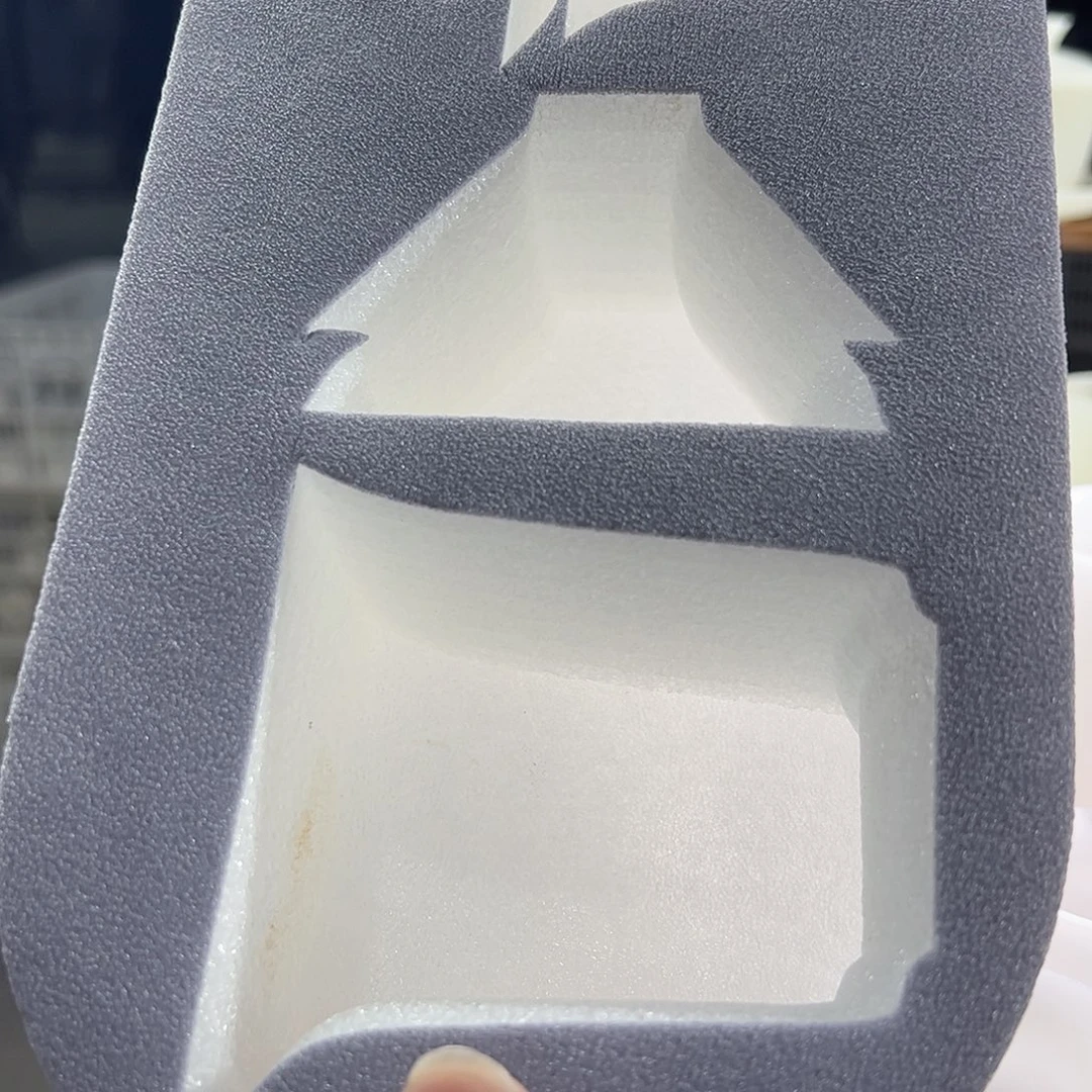 闲***鹤收纳包里面的珍珠棉
