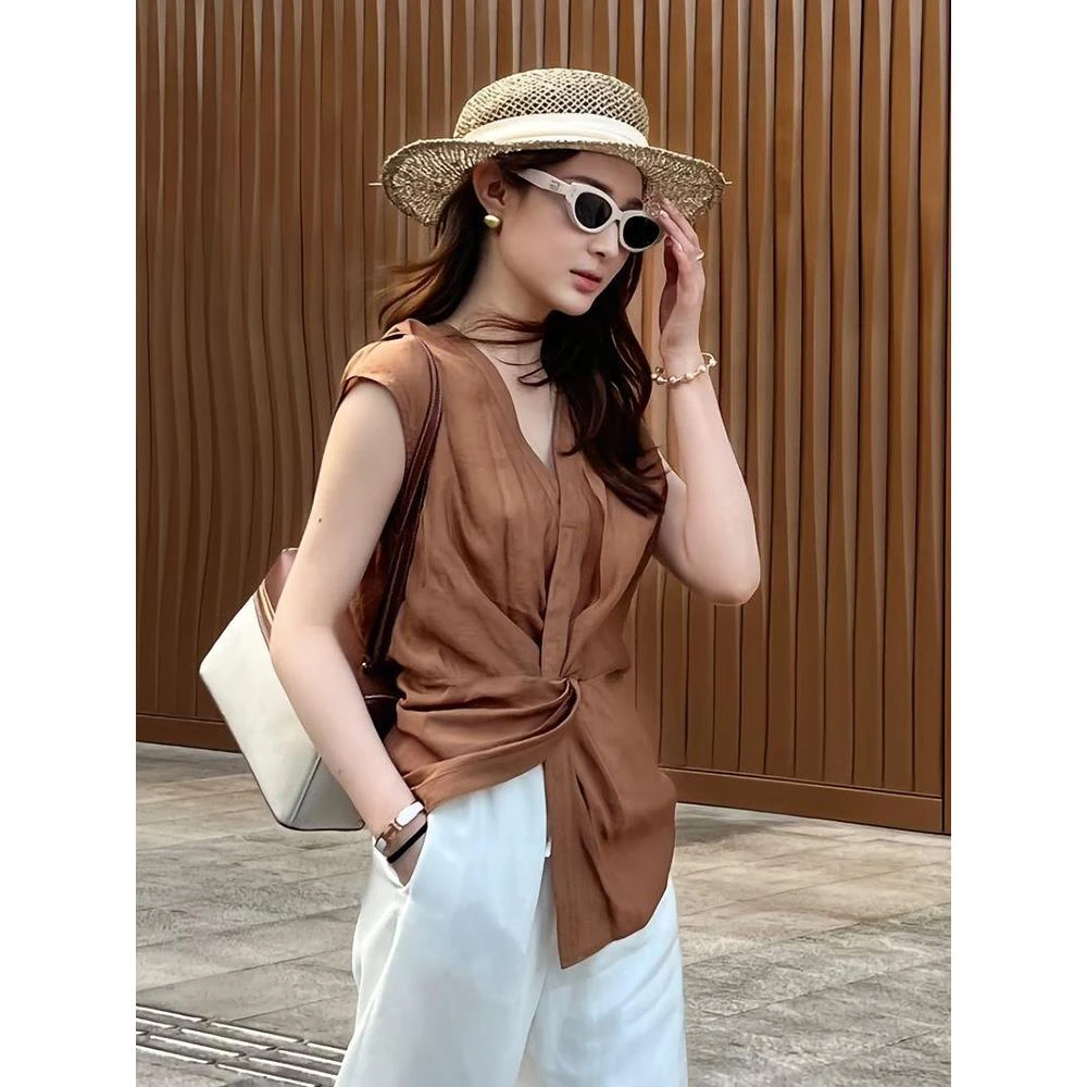 欧货超火洋气轻奢高级感减龄上衣小众不撞款棕色扭结短袖衬衫女夏