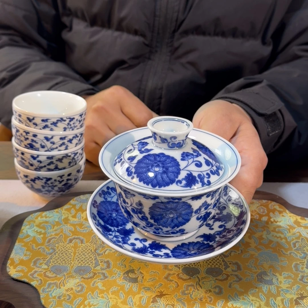 陶其他青花缠枝莲三才盖碗