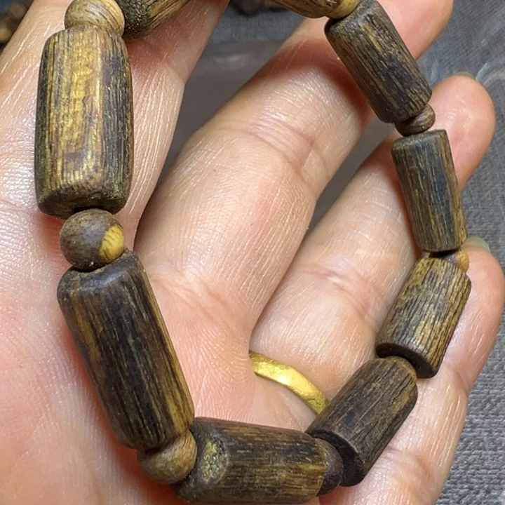 沉香沉香碎屑随形桶珠6.2克