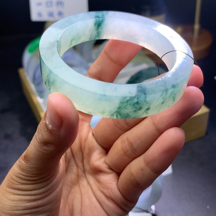 未镶嵌冰飘蓝花定制翡翠