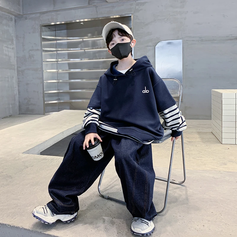 男童秋装套装2025新款中大童男孩春秋款运动服帅气儿童牛仔三件套