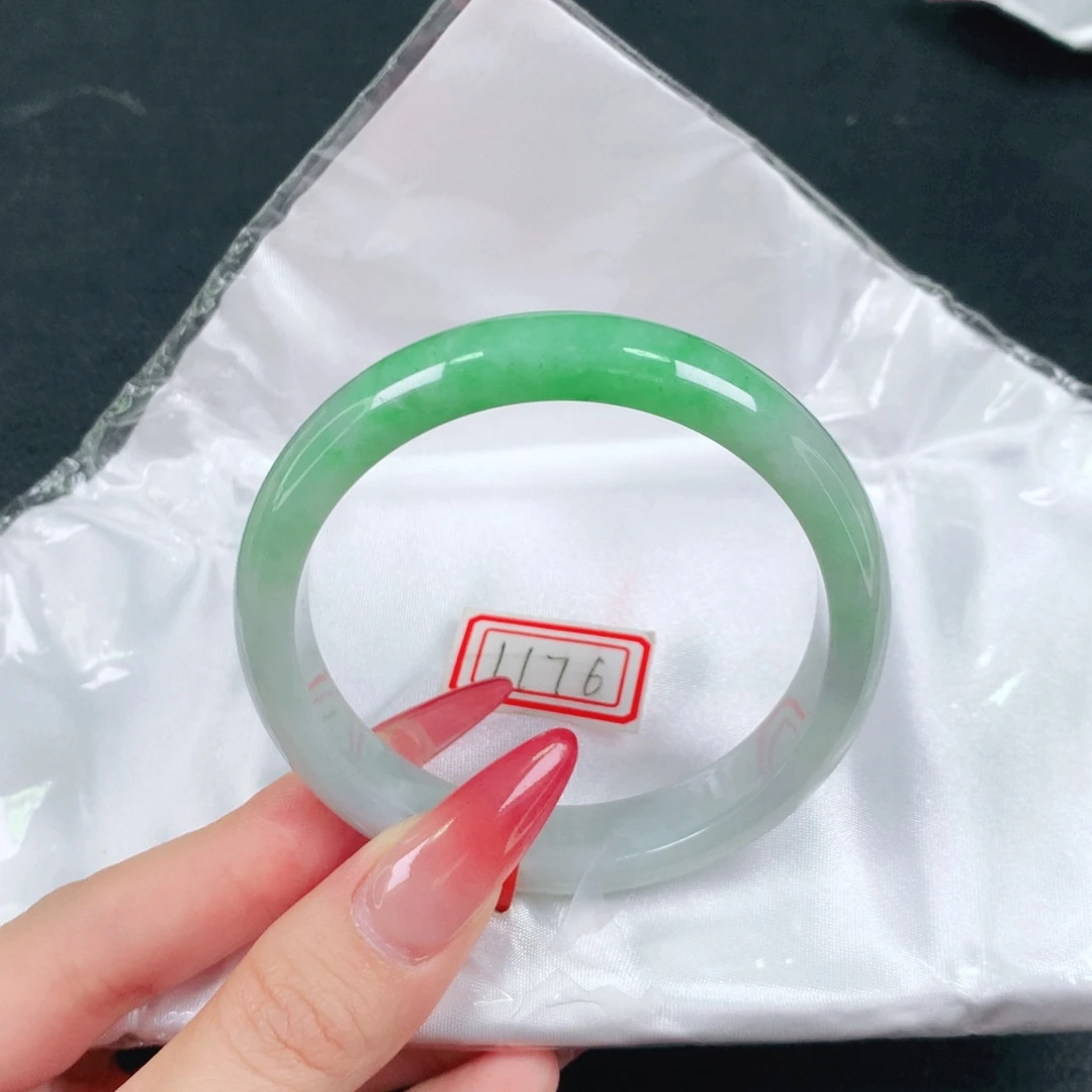 木***馨翡翠未镶嵌手镯天然翡翠手镯04