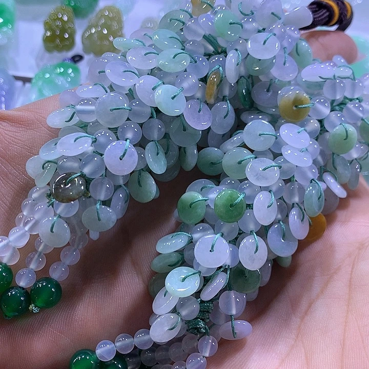 翡翠未镶嵌颈饰天然翡翠A货车挂多样性发货发其一