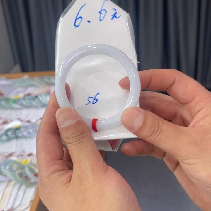 翡翠手镯未镶嵌琳*子纯天然缅甸翡翠手镯A货