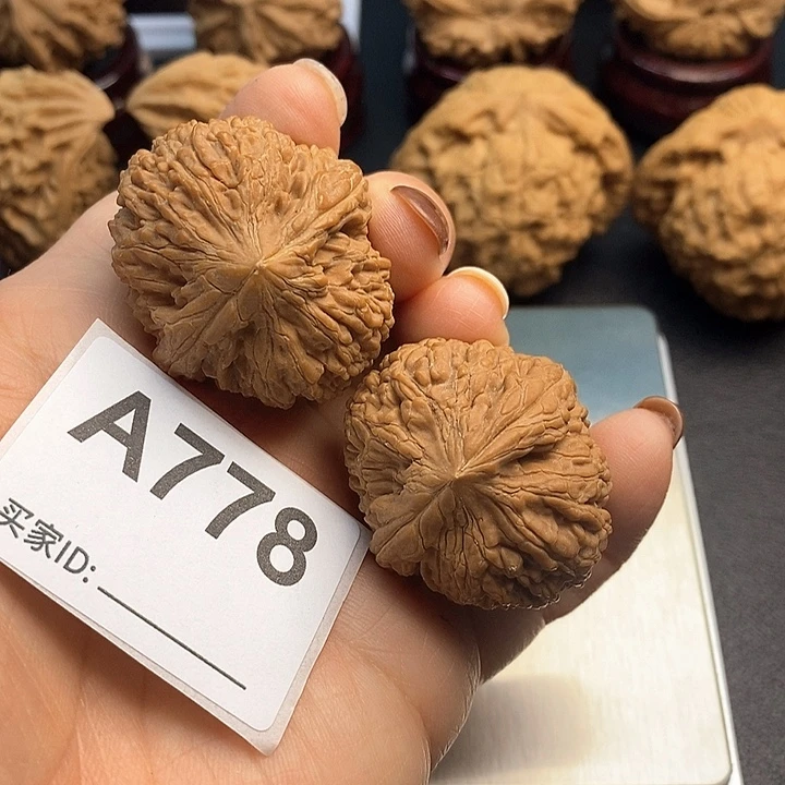 吊坠文玩核桃蒜头3.5，克重42