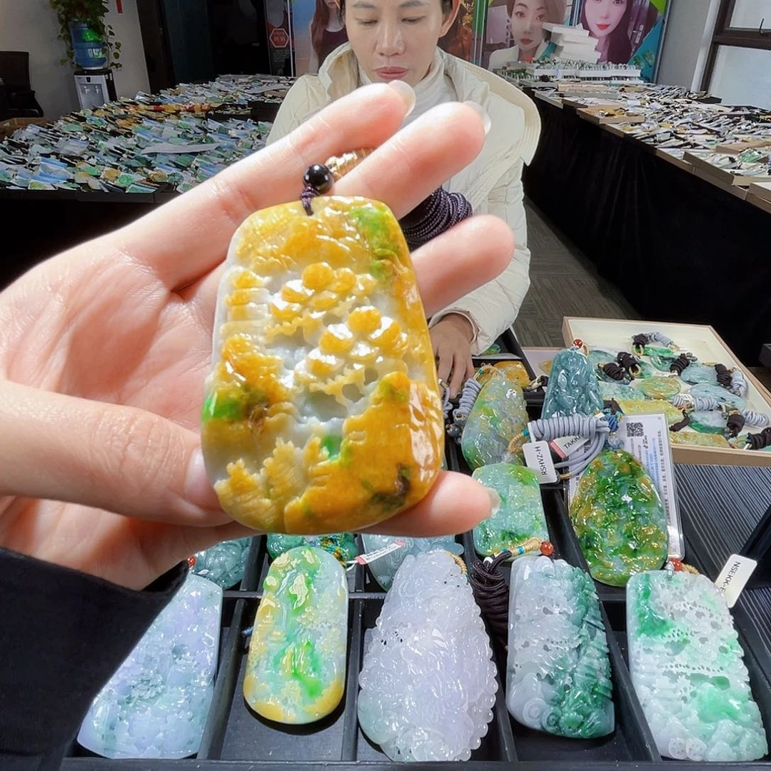 颈饰未镶嵌翡翠翡翠