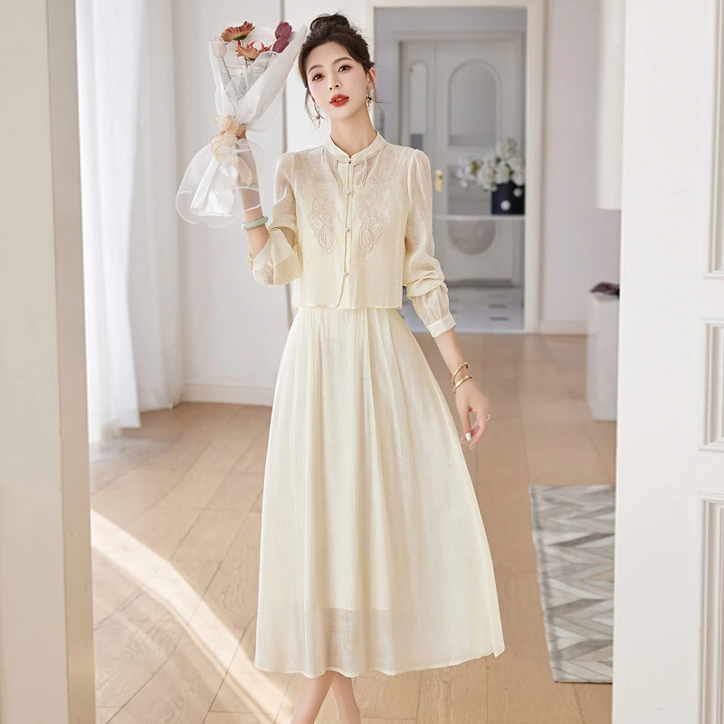 新中式国风套装连衣裙女2025春新款刺绣盘扣超好看气质两件套裙子