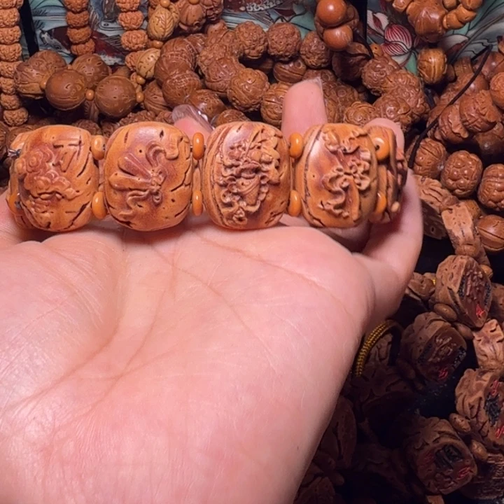 桃核吊坠暗八仙手牌