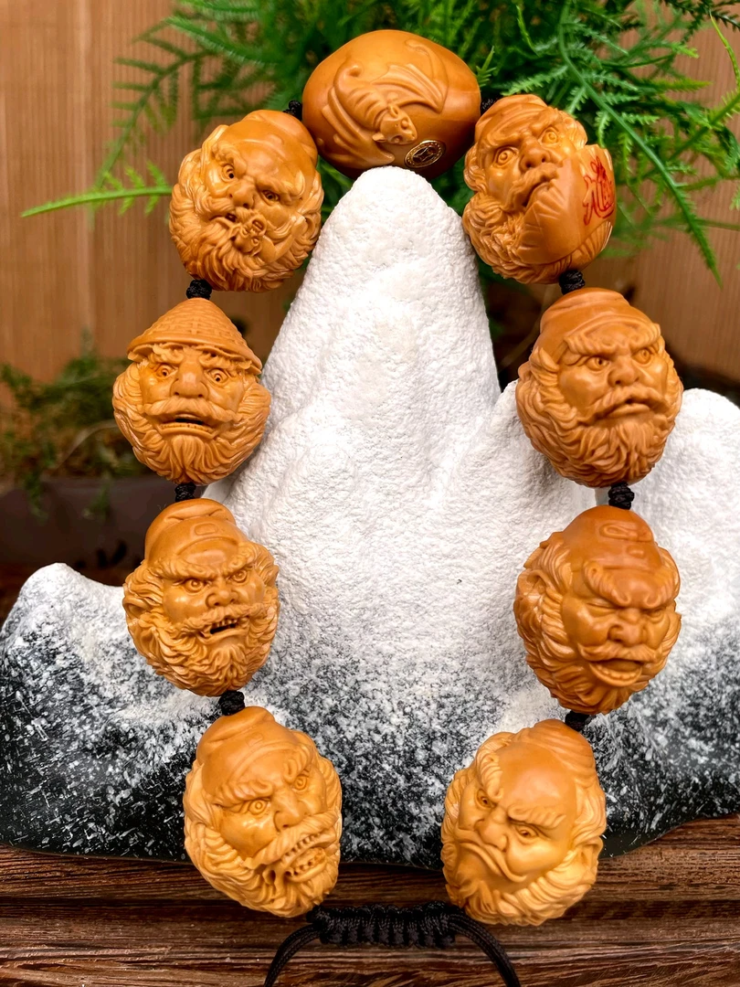 瑾亜，八大钟馗之钟馗百态橄榄核雕手串