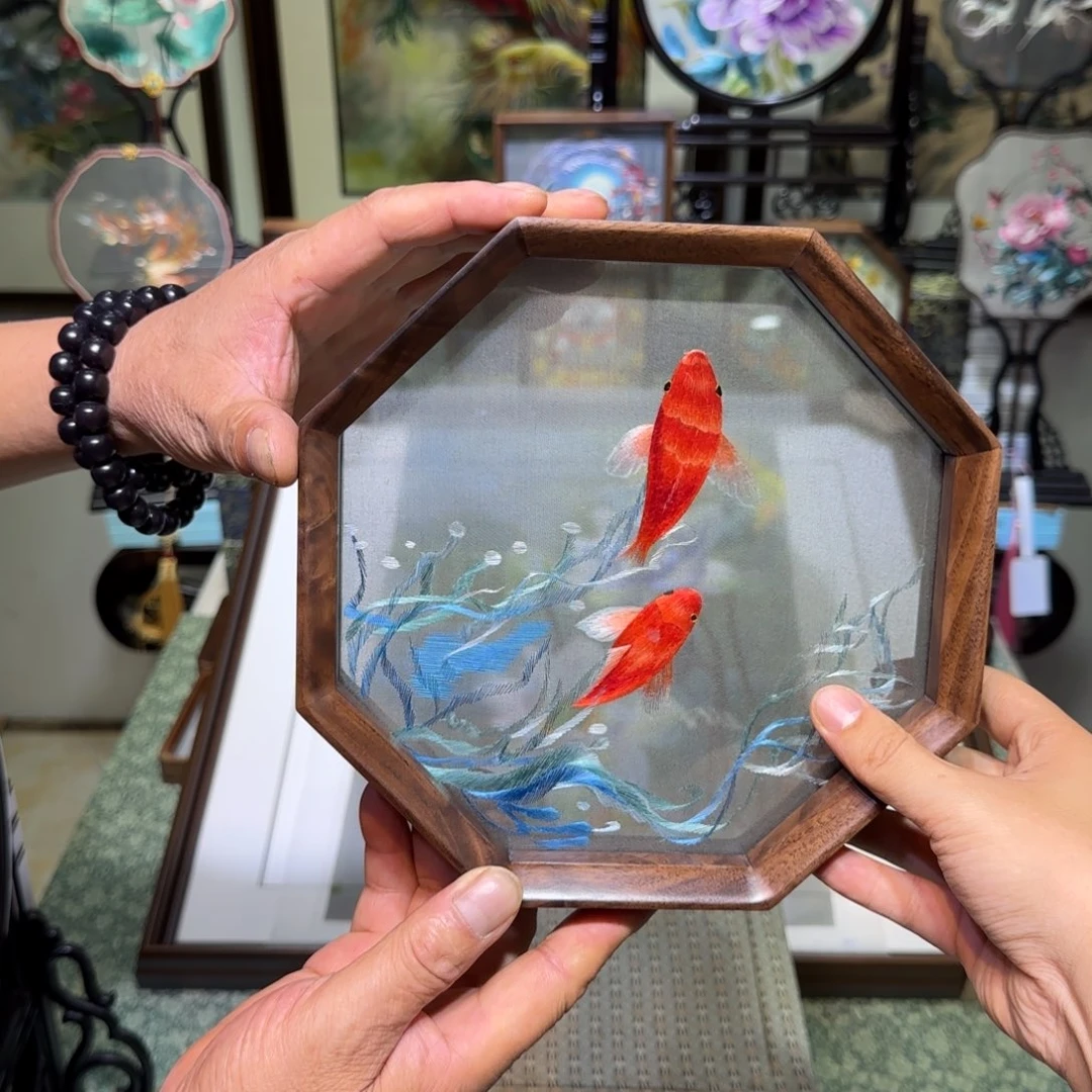 刺绣刺绣工艺精湛独特设计新颖时尚