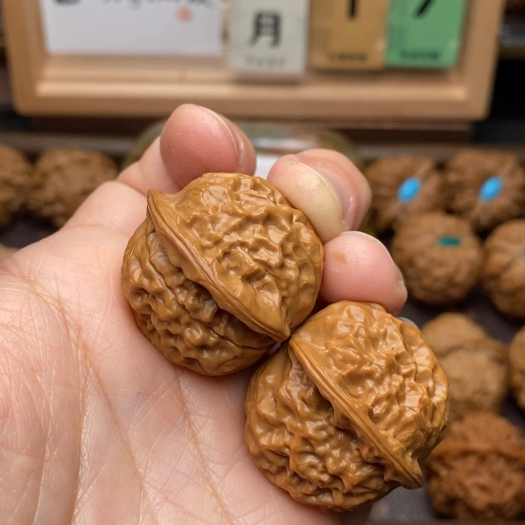 追***.文玩核桃把件瓷娃娃33