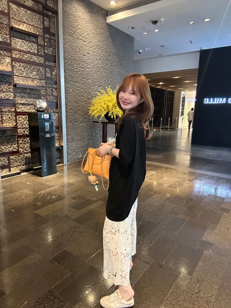 【BORAKOO】韩系重工~黑白镂空钩花直筒裤