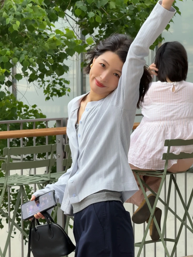 浪清/女装推荐 杰利尔蓝色针织开衫43838#