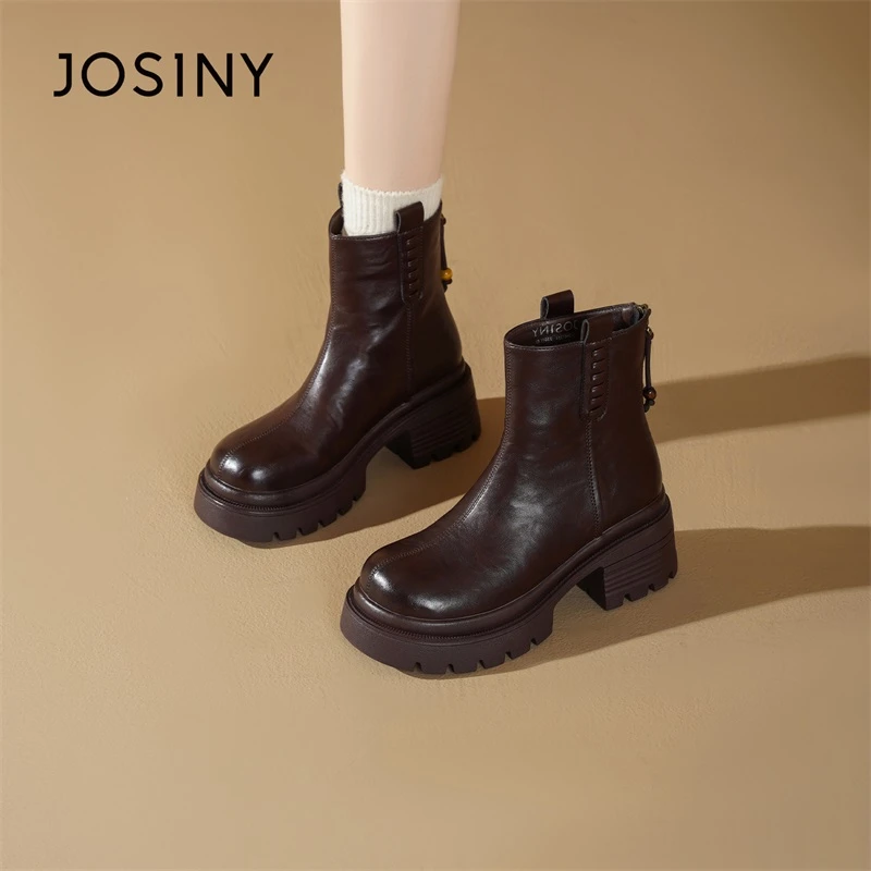 卓诗尼圆头粗跟挂耳短靴女2025冬季新款小个子增高软底休闲时装靴