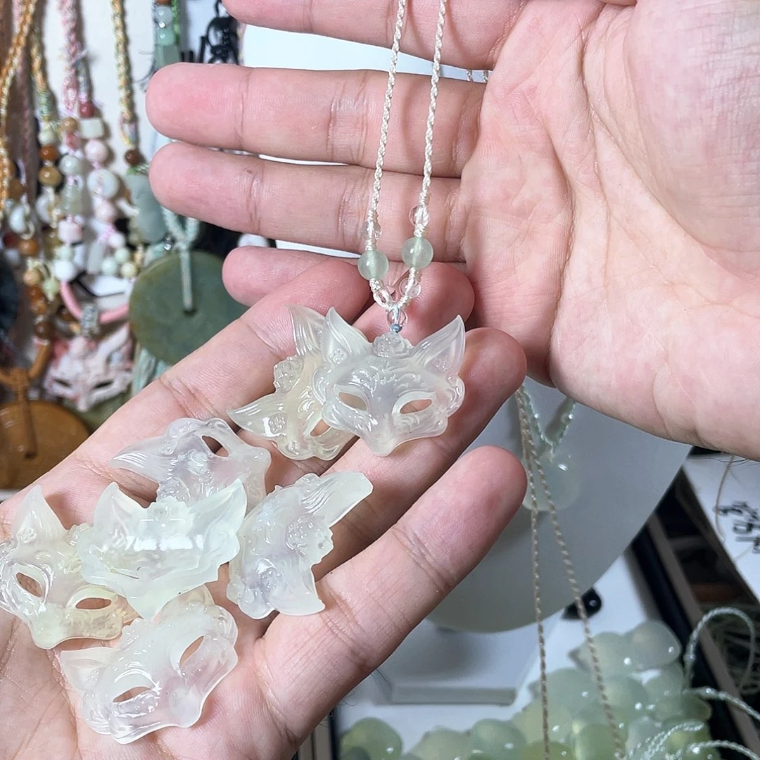 蛇纹石玉合金颈饰