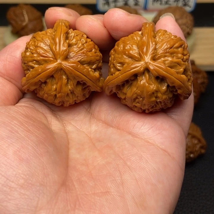 文玩核桃把件工艺三棱